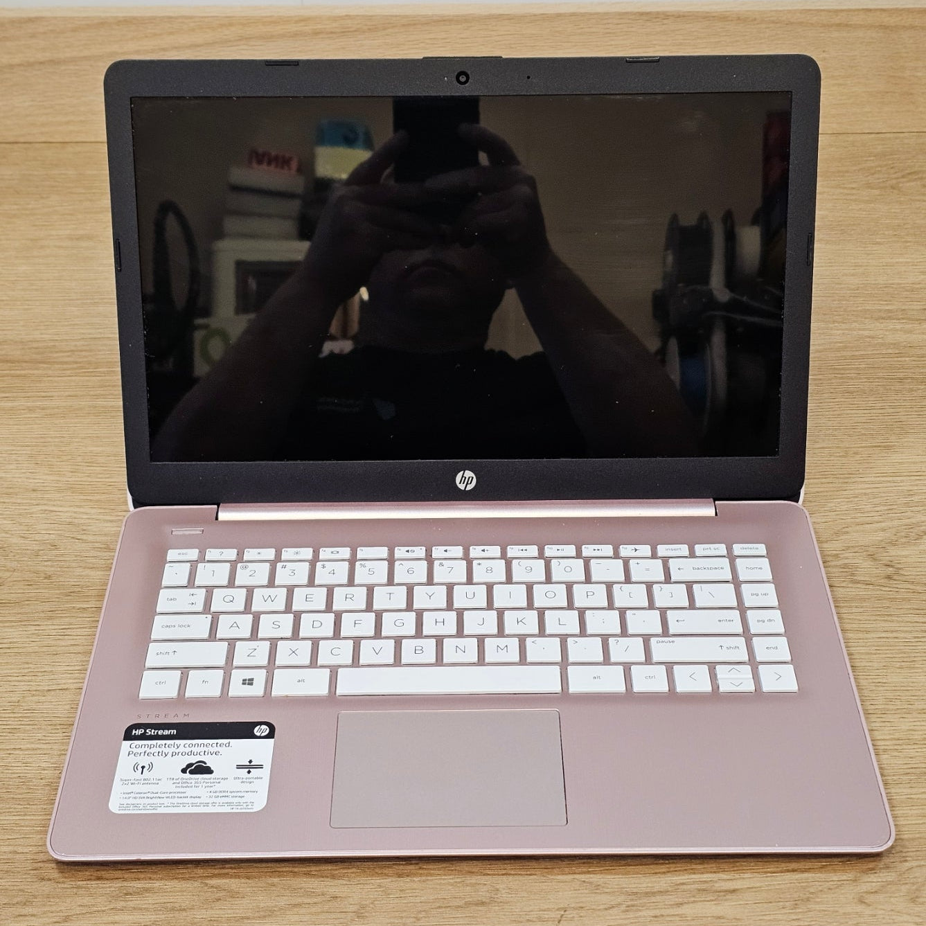 HP Stream 14-cb163wm Used Laptop – 14" HD, Intel Celeron N4000, 4GB RAM, 32GB eMMC Windows Laptop