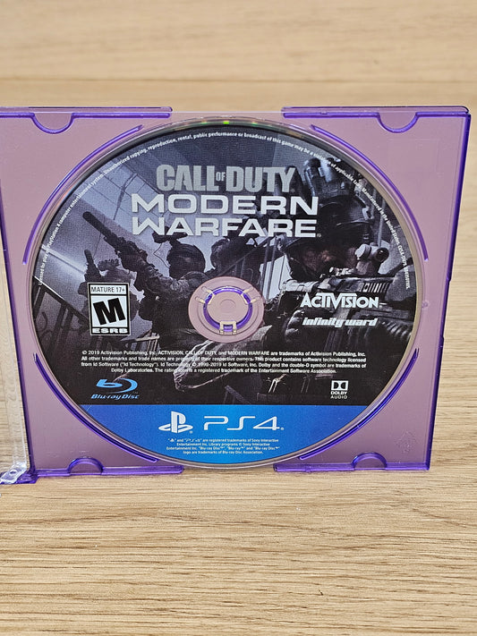 Call of Duty: Modern Warfare (PS4) – Used
