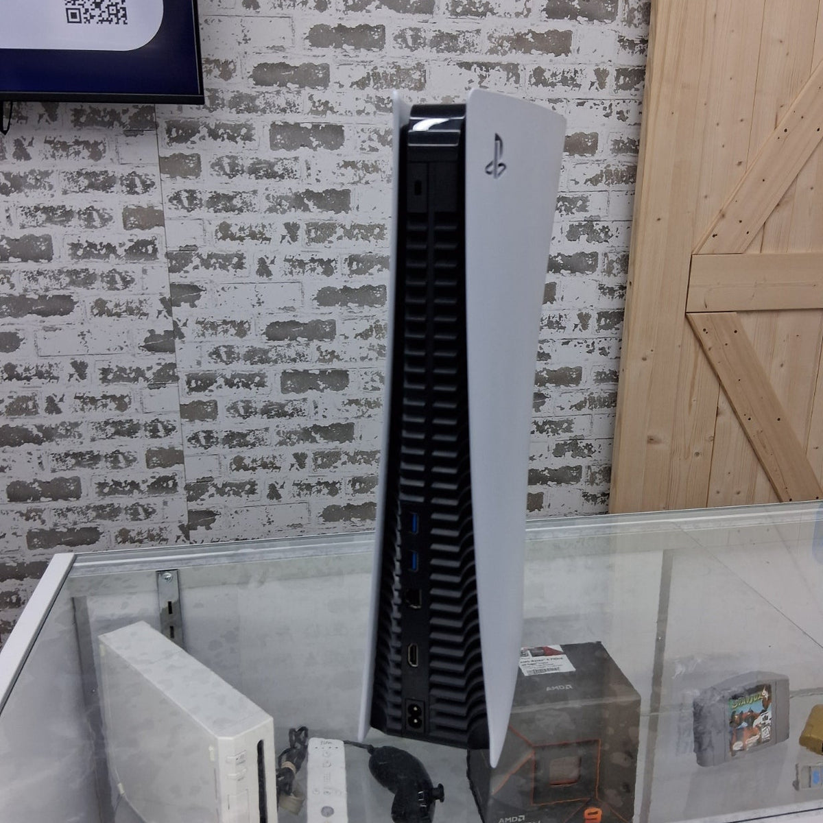 Sony PS5 CFI-1215B Digital Edition – Used with Controller & Cords
