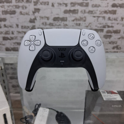 Sony PS5 CFI-1215B Digital Edition – Used with Controller & Cords