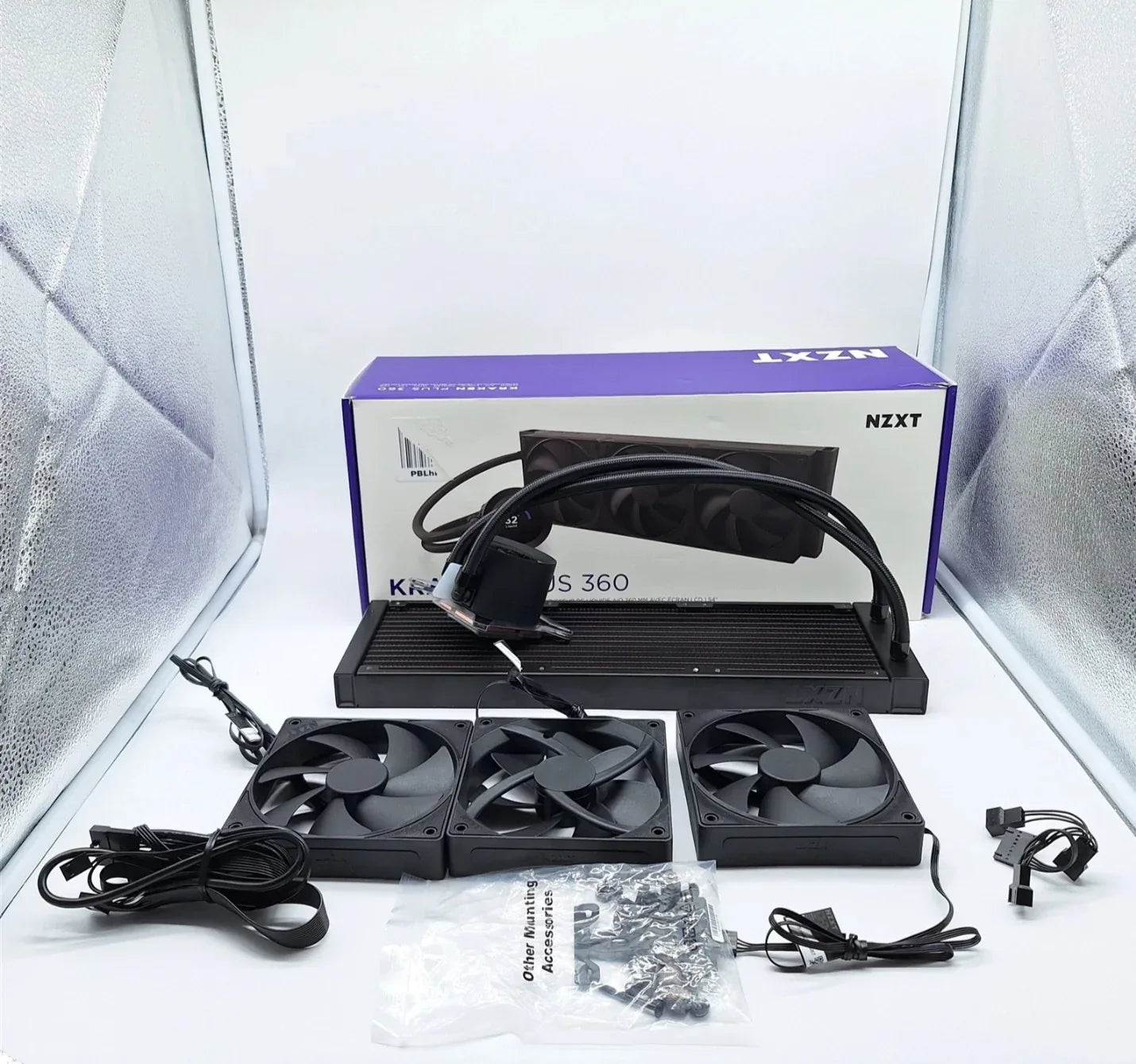 NZXT Kraken Plus 360 CPU Cooler 360mm Radiator with LCD - TechTastic Treasures