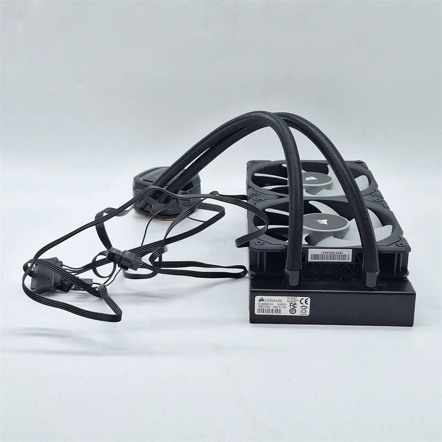 Corsair iCUE H100i RGB Pro XT 240mm AIO Liquid CPU Cooler – No Mounting Hardware